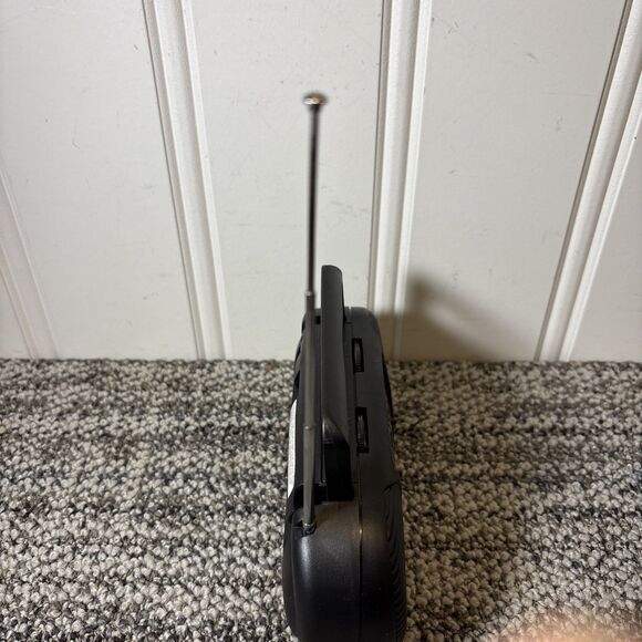 Set of 2 VTG LIFELONG Mini Baby Boom Box AM/FM Portable Radio Tested & Works - Picture 9 of 16